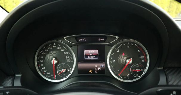 Mercedes-Benz GLA 200 d 7G-DCT 100 kW image number 25