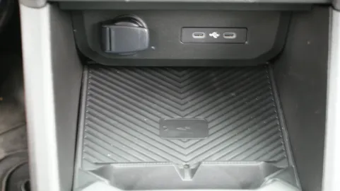 Car image 43