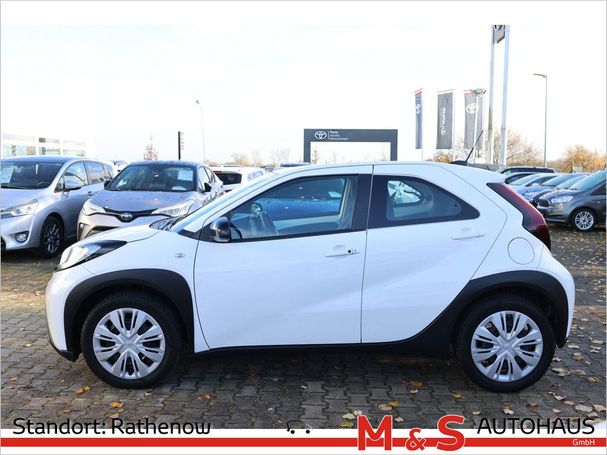 Toyota Aygo X 1.0 53 kW image number 4