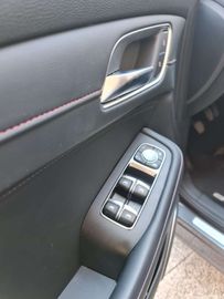 Car image 33