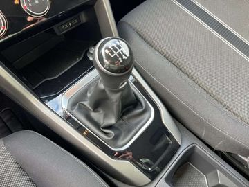 Car image 24