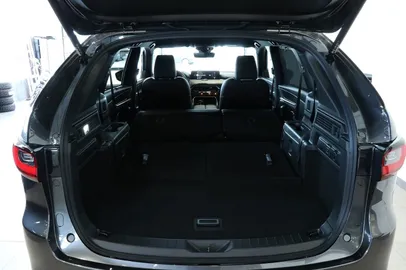 Car image 23