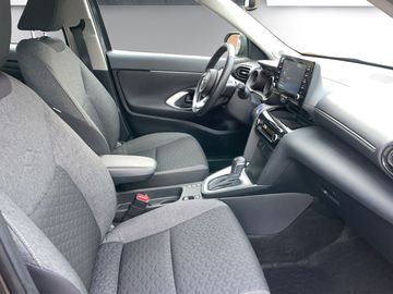 Car image 13