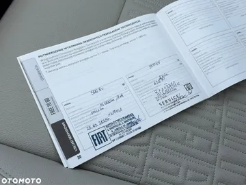 Car image 35