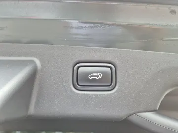 Car image 50