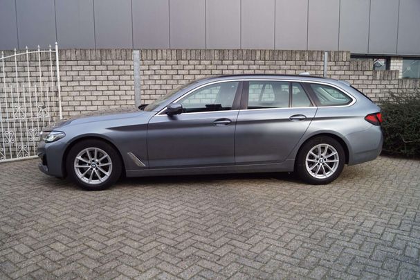 BMW 520i Touring 135 kW image number 3