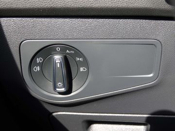 Car image 31