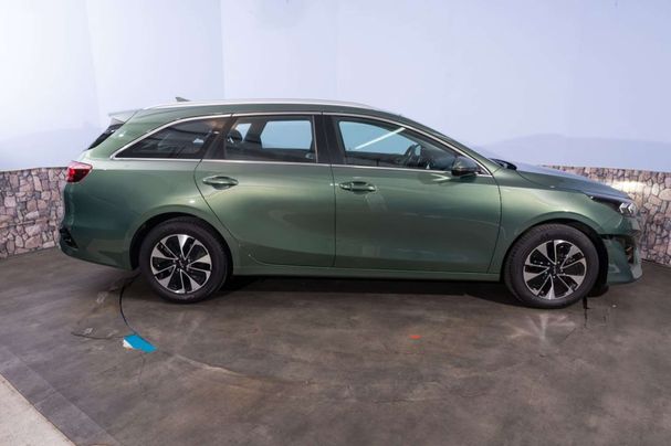 Kia Ceed 1.6 GDI Plug-in Hybrid Vision 104 kW image number 5