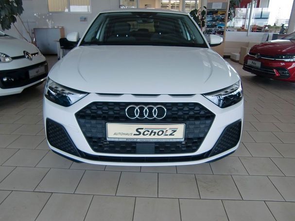 Audi A1 30 TFSI Sportback 81 kW image number 2