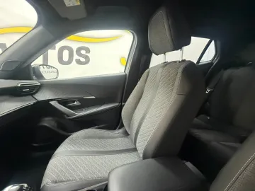 Car image 37