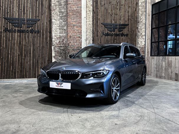 BMW 330e Sport Line 215 kW image number 1