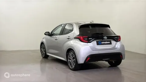 Car image 3