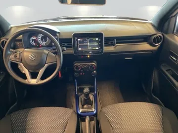 Car image 14