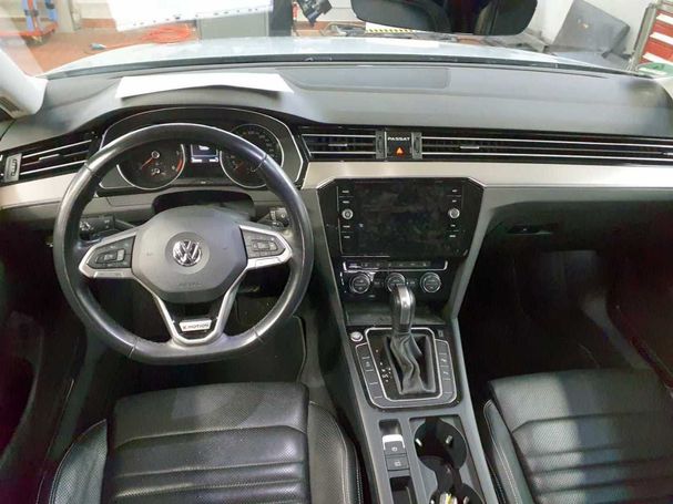 Volkswagen Passat Variant 2.0 TDI DSG Elegance 4Motion 140 kW image number 9