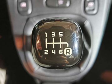 Car image 24