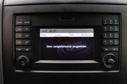 Car image 33