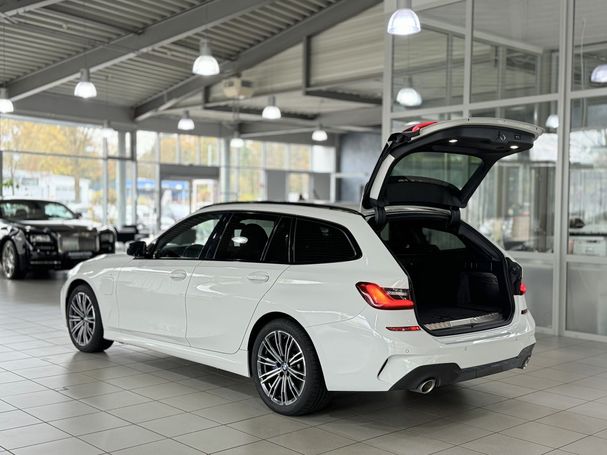 BMW 330 Touring e M Sport 215 kW image number 13