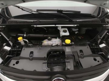 Car image 37