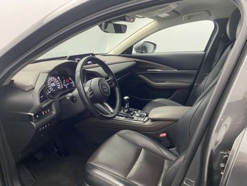 Car image 30