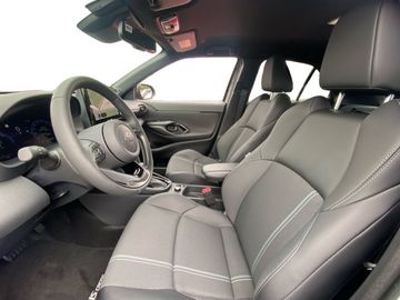 Car image 12