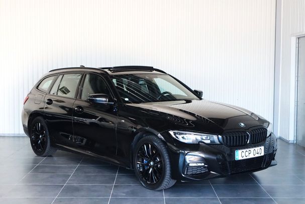 BMW 330 Touring e M Sport xDrive 216 kW image number 2