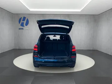 Car image 35