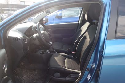 Car image 15