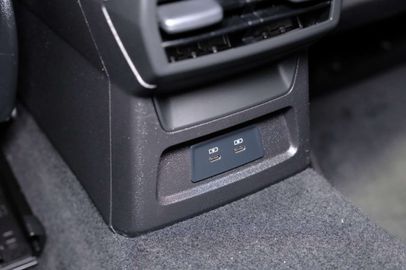 Car image 41