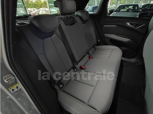 Audi Q4 45 quattro 82 kWh 195 kW image number 5