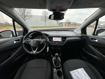 Car image 28