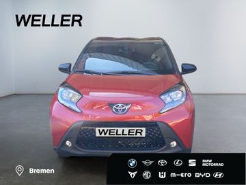 Car image 3