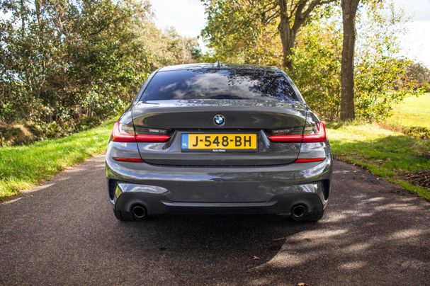 BMW 320i M Sport 135 kW image number 20