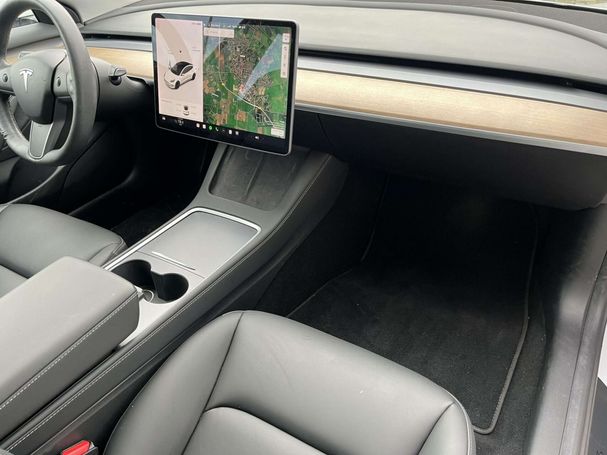 Tesla Model 3 Performance AWD 339 kW image number 5