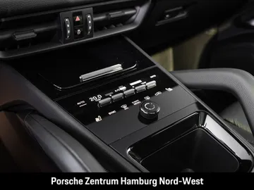 Car image 32
