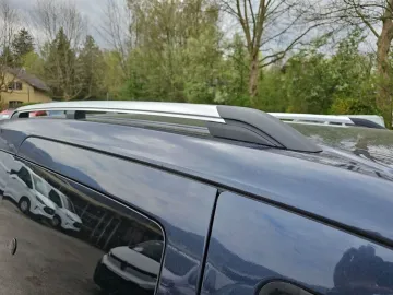 Car image 34