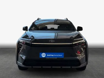 Car image 2