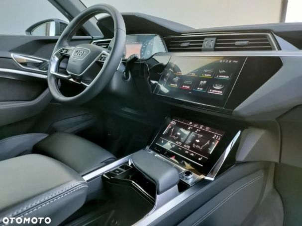 Audi e-tron 55 quattro S-line 300 kW image number 33