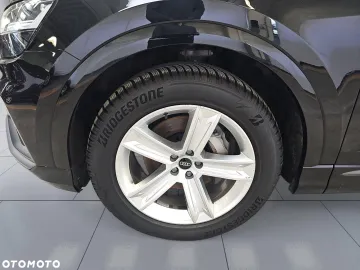 Car image 35