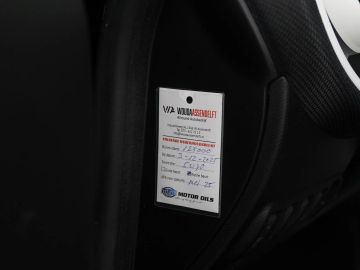 Car image 34