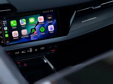 Car image 38