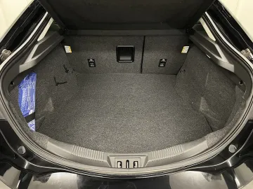 Car image 43