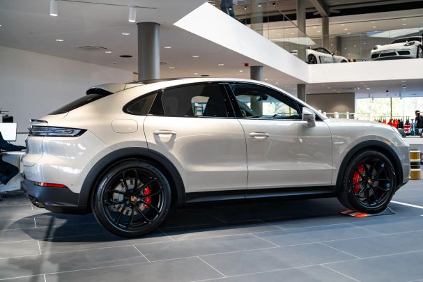 Porsche Cayenne S Coupé 349 kW image number 3