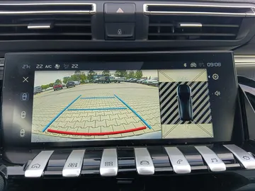 Car image 24