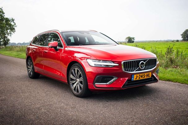 Volvo V60 T6 Inscription AWD Recharge 251 kW image number 24