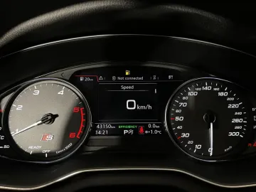 Car image 35