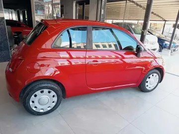 Car image 5