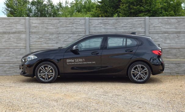 BMW 118i Sport Line 100 kW image number 9