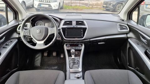 Car image 6