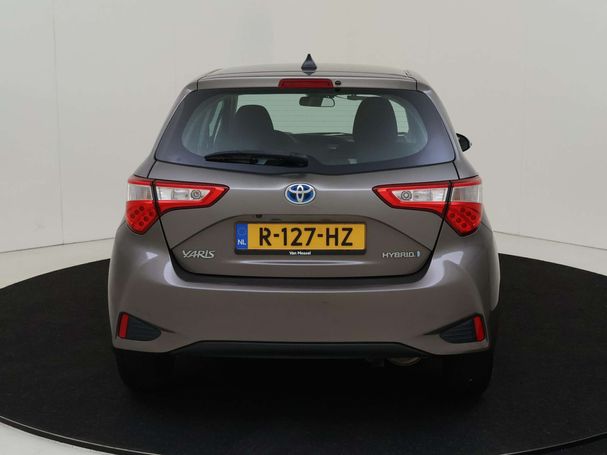 Toyota Yaris 1.5 Hybrid 74 kW image number 8