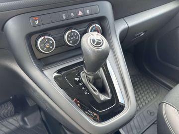 Car image 24